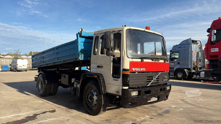 3-странен самосвал Volvo FL 6-18 (10 BOLTS / POMPE MANUELLE / MANUAL PUM...