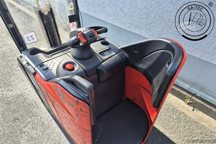 Στοίβαξη παλετών Linde D14SP-133-01