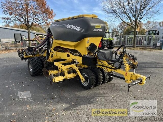 Сеялка Bednar OMEGA OO 3000