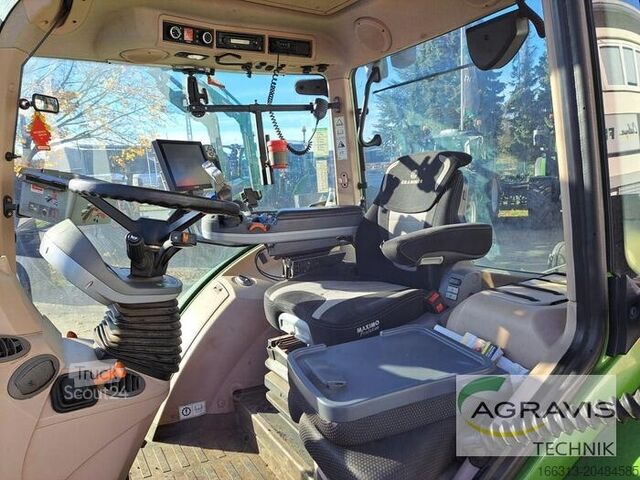 Tractor Fendt 718 VARIO S4