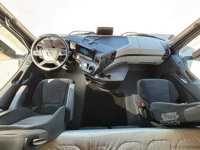 Standard tractor unit  Actros 1845 LL