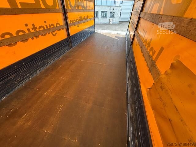 Камион платформа с брезент  Atego 1527 L