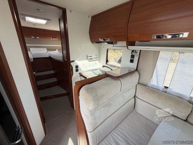 Entegre karavan RAPIDO 855F