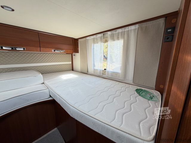 Entegre karavan RAPIDO 855F