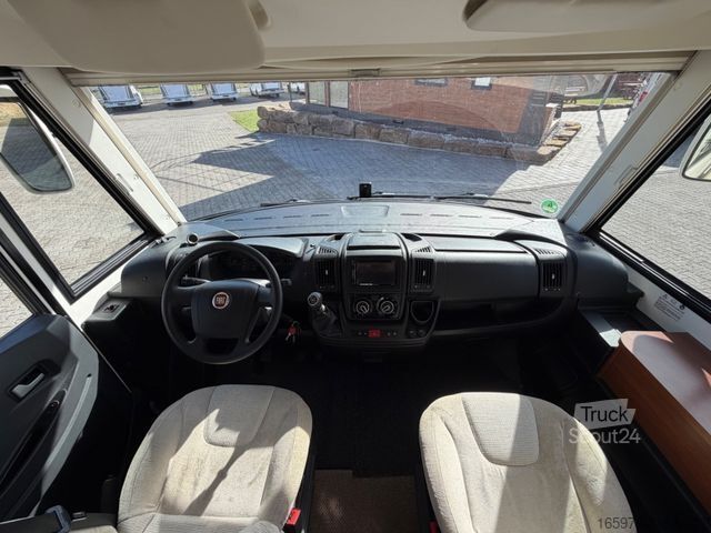 Entegre karavan RAPIDO 855F