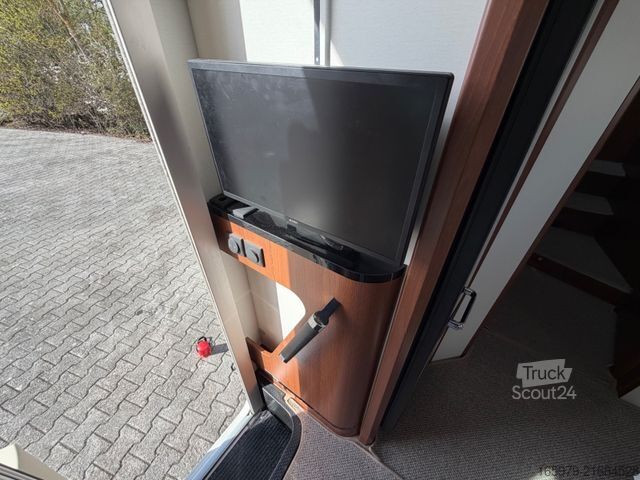 Entegre karavan RAPIDO 855F