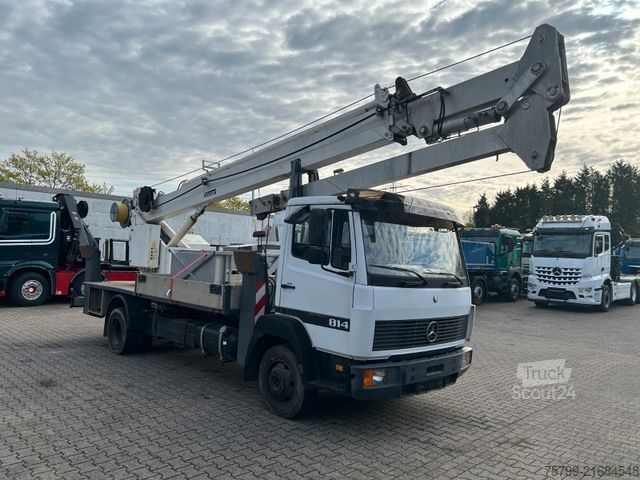 Camion équipé d'une grue MERCEDES-BENZ 814 Atego mit Böcker Dachdecker Kran AK25-650