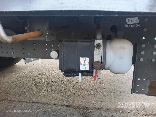 Brandalı açık yarı römork Schmitz Cargobull Curtainsider Mega Getränke