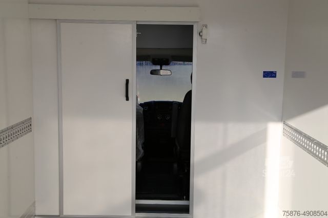 Transporter mit Koffer PEUGEOT Boxer 165 PS  Integral-Koffer