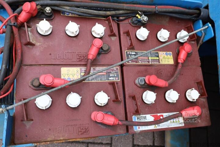 Elevador de tijera Genie GS3232 Hydraulic Outriggers, Electric, 11.75m Work