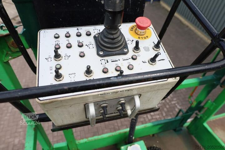 Scherenhebebühne Holland Lift Megastar G-320DL30-4WDS/N Diesel, 4x4x4 Drive, 34m