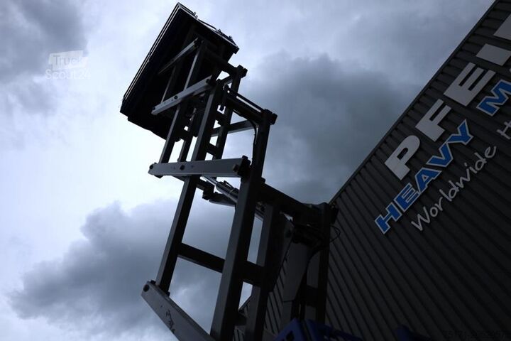 Pont élévateur à ciseaux JLG M3369 Hybrid, 12m Working Height, 450kg Capacity,