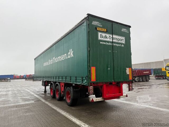Skyvbare presenninger  MTDK Curtainsider / Planenauflieger / Gardin