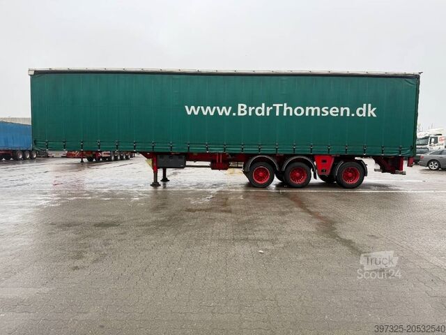 Skyvbare presenninger  MTDK Curtainsider / Planenauflieger / Gardin