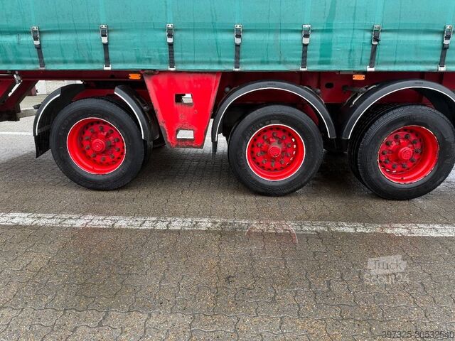 Skyvbare presenninger  MTDK Curtainsider / Planenauflieger / Gardin