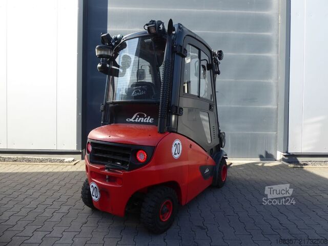Фронтальний навантажувач вилковий Linde H18D-02