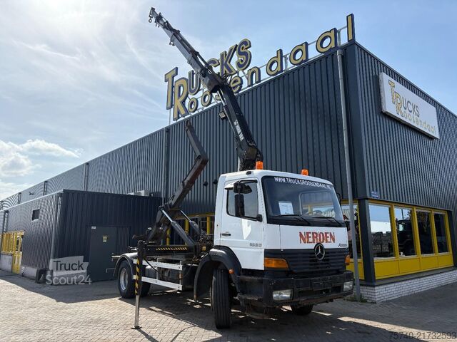 Hakenarmsystem Mercedes-Benz ATEGO 1823 + HIAB-102-S 2 + HAAK SYSTEEM