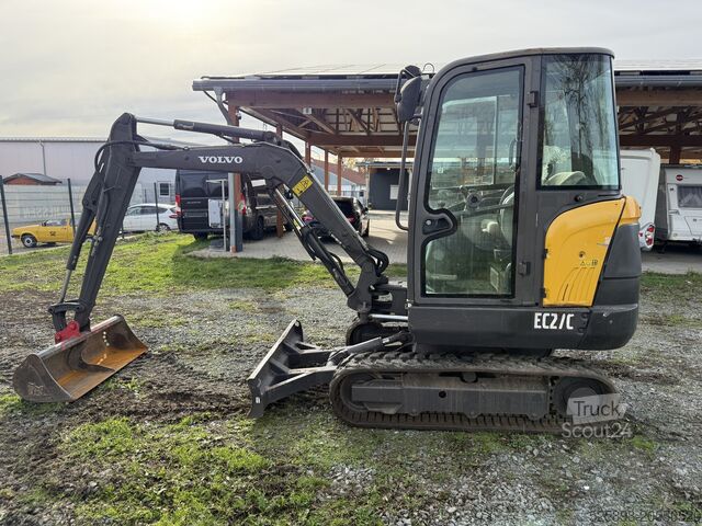 Mini excavator Volvo EC27C