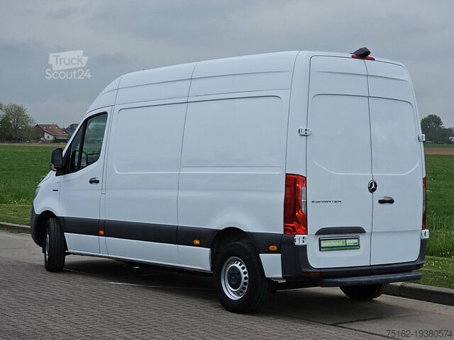 Bestelauto MERCEDES-BENZ ESPRINTER L2H2 41KwH Elektrisc
