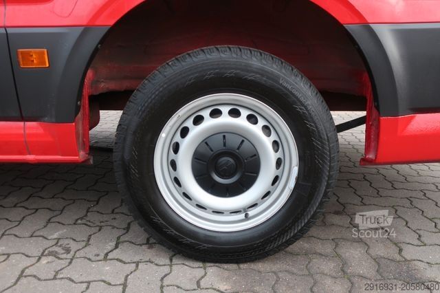 Kastenwagen VOLKSWAGEN Crafter Kasten Kasten 30 mittellang FWD FN: 2