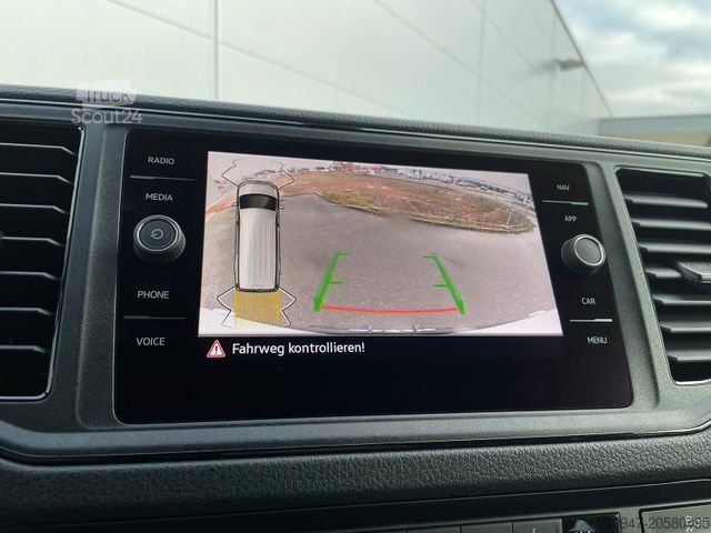 Dodávka s vysokou strechou VOLKSWAGEN Crafter MIXTO 35 L3H3 Autom NAV SITZH ACC 5SITZE