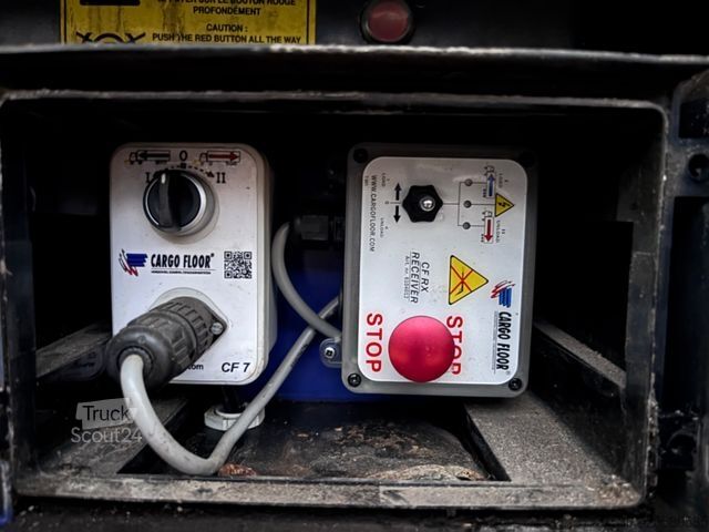 Semitrailer med walking floor STAS Schubboden S300ZX 90 m3