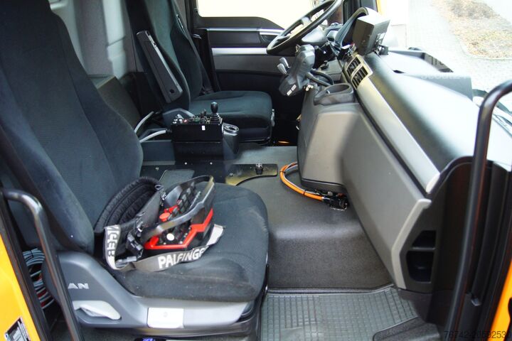 Camion basculant MAN TGS 28.400 BL 6x4-4 /PK 12002 D/PALIFT/Winterdienst/Streuer