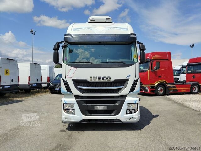 Tractor unit IVECO MAGIRUS XP - XP 460 LNG