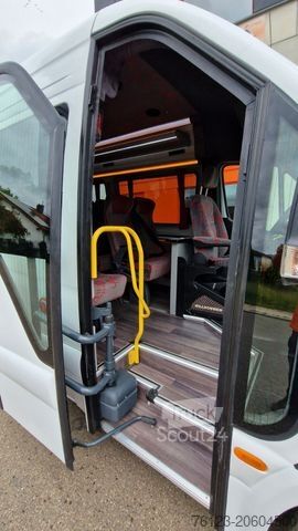 Minibus MERCEDES-BENZ Sprinter 415 ,19 SS Lagerfahrzeug in Stock