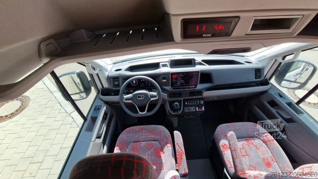 Kleinbus MAN TGE 22 Sitze GSR2 COC Lagerfahrzeug Stock