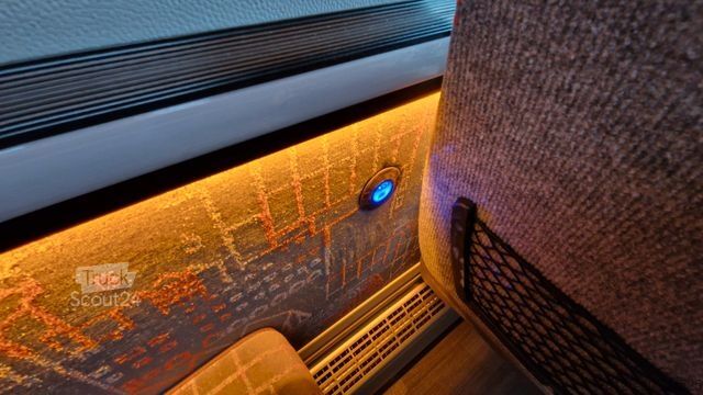 Minibus VOLKSWAGEN 3 x MAN TGE Lagerfahrzeug baugleich Crafter