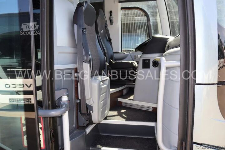 Touringcar MAN Lion's Coach R10 /USB / Full option