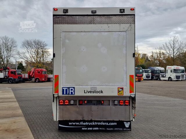 Transport de bétail DAF XF 440 SuperSpaceCab 6x2*4 - 2 deck Closed Live...