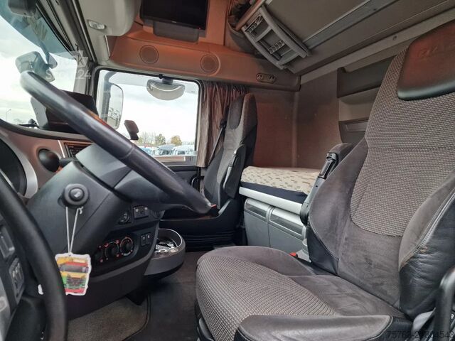 Transport de bétail DAF XF 440 SuperSpaceCab 6x2*4 - 2 deck Closed Live...