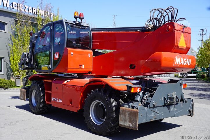 Teleskopski utovarivač MAGNI RTH 5.26 telescopic loader / Range 26 m
