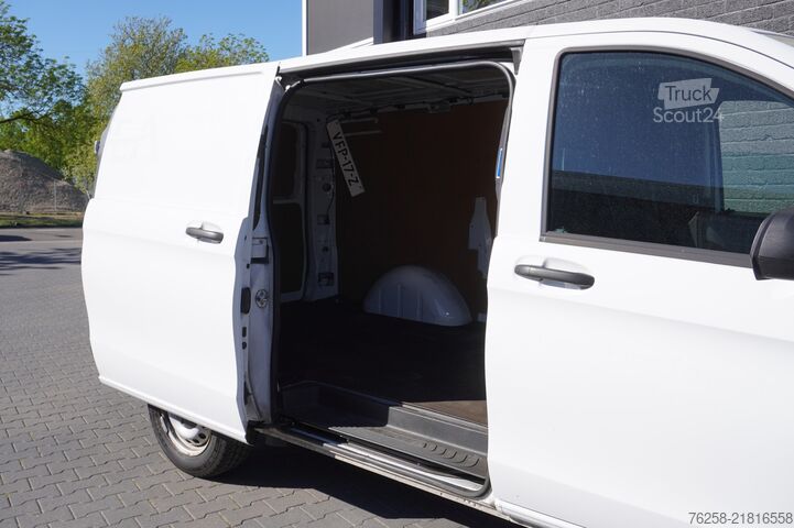 Duba panelată Mercedes-Benz Vito 111 CDI Lang EURO 6 - Airco - Cruise - Tre...