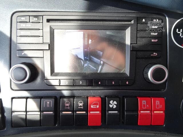 çift katlı Neoplan Skyliner L