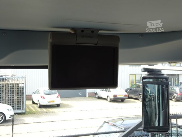 çift katlı Neoplan Skyliner L