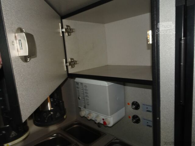 çift katlı Neoplan Skyliner L