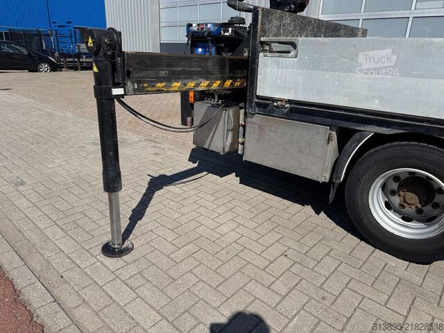 Tovornjak z žerjavom DAF LF45-220 HMF 910 K4 + 1 / Remote Control