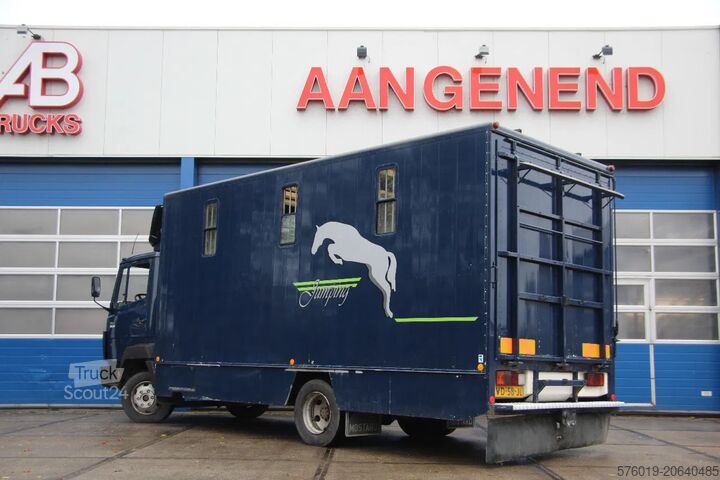 Trasporto di cavalli Mercedes-Benz SK 814 4x2 - Full Steel Suspension - Manual Gea...