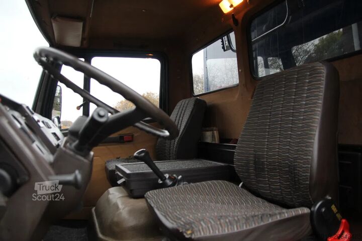 Transport de chevaux Mercedes-Benz SK 814 4x2 - Full Steel Suspension - Manual Gea...