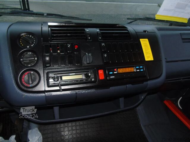 Valise Mercedes-Benz Atego 1218 + MANUAL + LIFT