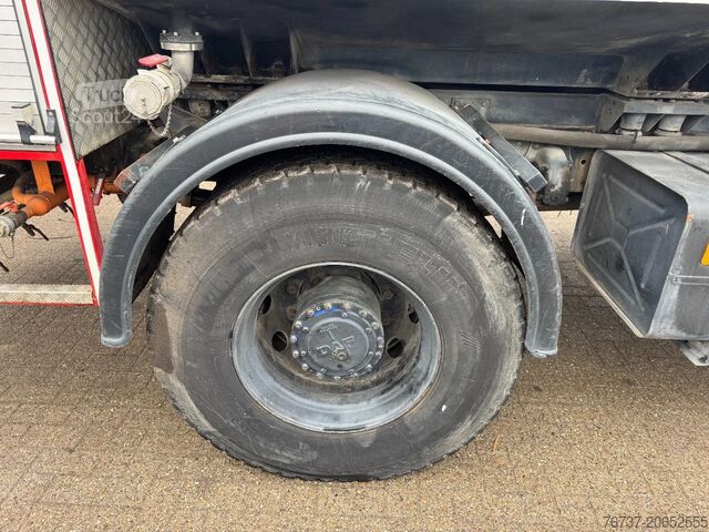 Camião-cisterna DAF 2300 **BELGIAN TRUCK-8000Ltr WATERTANK**