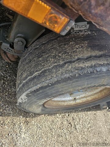 Návěs s nízkým nakladačem HRD