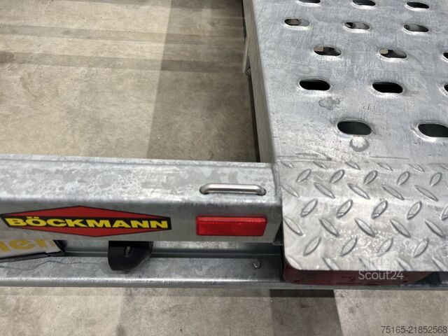 Araba taşıyıcı panelvan Böckmann AH 4320/35 Autotransporter