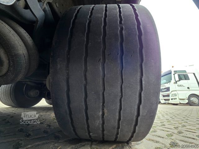 Atvērta puspiekabe ar tentu SCHMITZ CARGOBULL SCS 24/L 13.62 Mega / Palettenkasten