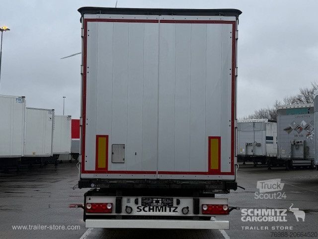 Semi-reboque aberto com lona Schmitz Cargobull Curtainsider Standard Getränke