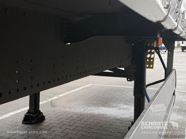 Semi-reboque aberto com lona Schmitz Cargobull Curtainsider Standard Getränke