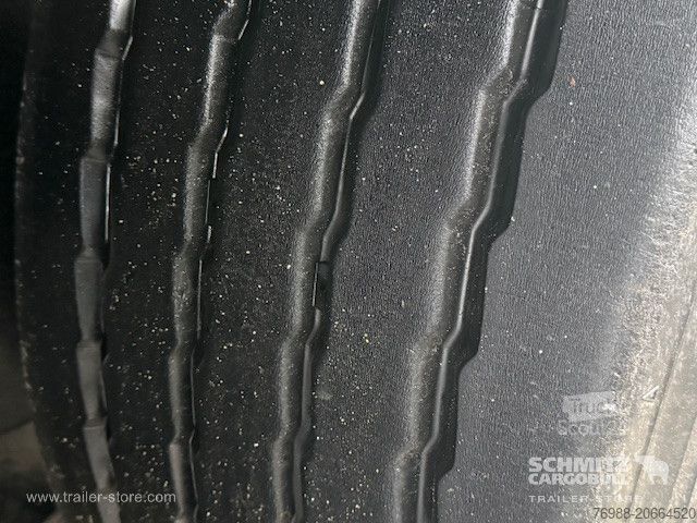 Semi-reboque aberto com lona Schmitz Cargobull Curtainsider Standard Getränke